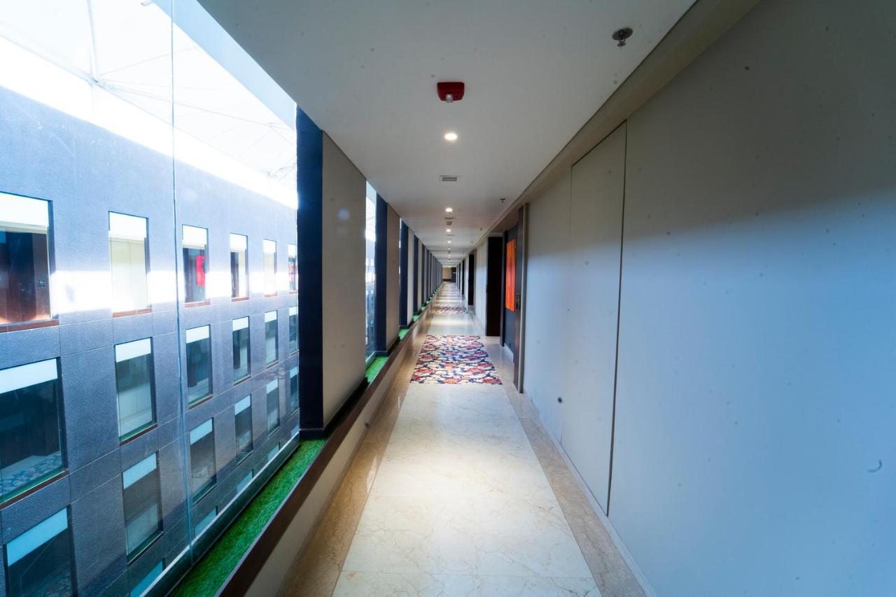 Essentia Luxury Hotel Indore Exterior photo