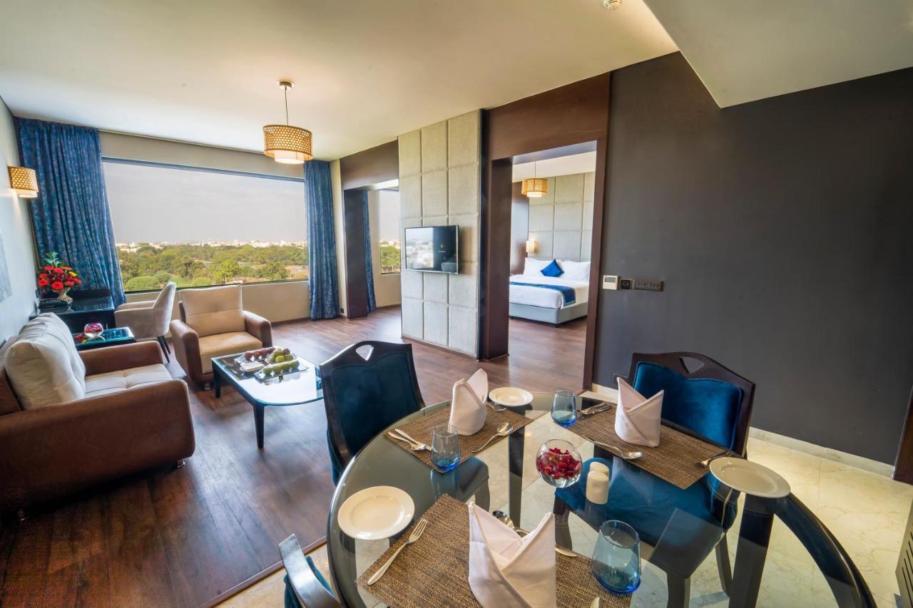Essentia Luxury Hotel Indore Exterior photo