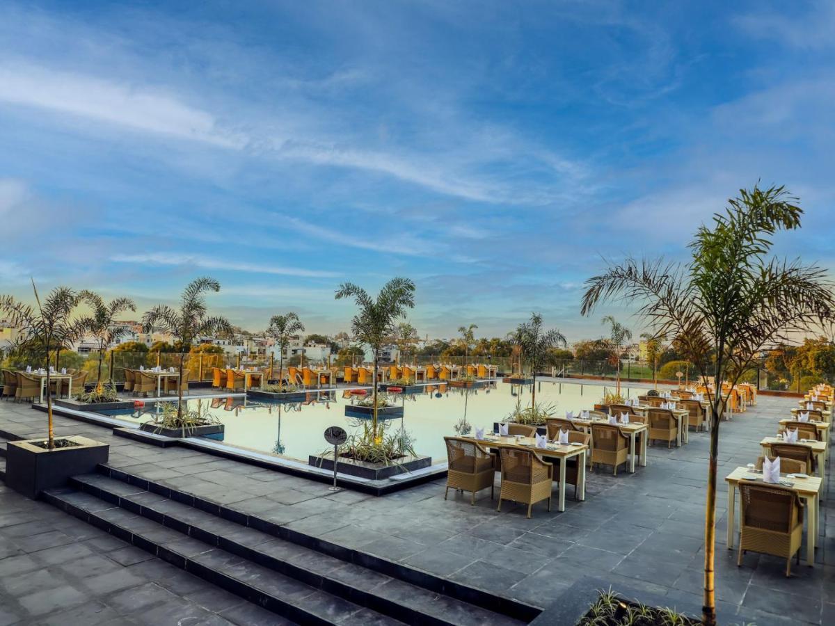 Essentia Luxury Hotel Indore Exterior photo