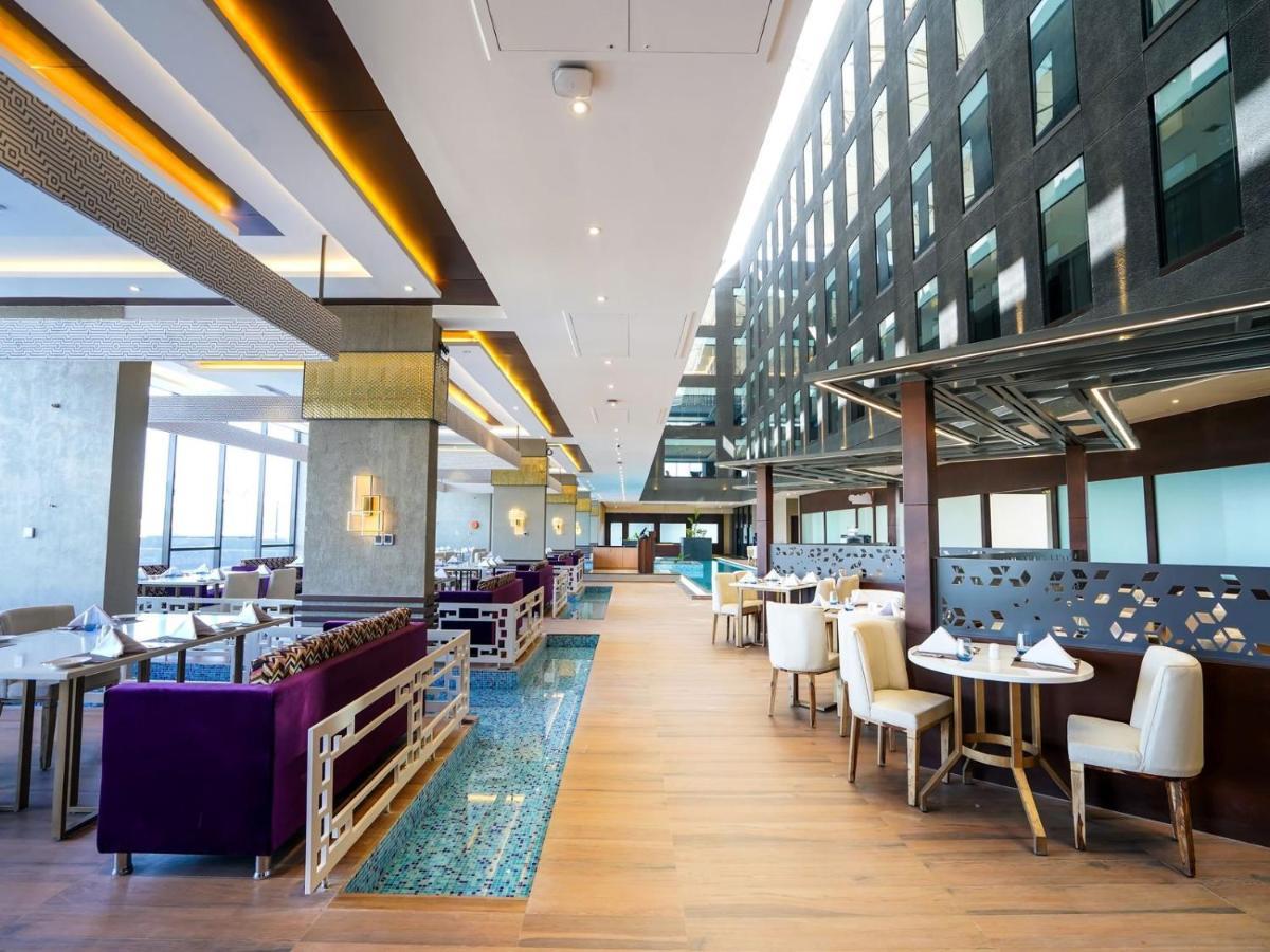 Essentia Luxury Hotel Indore Exterior photo