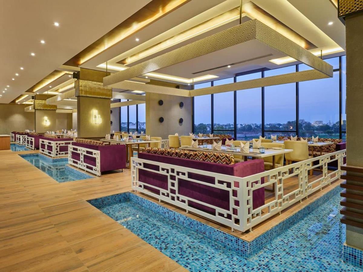 Essentia Luxury Hotel Indore Exterior photo