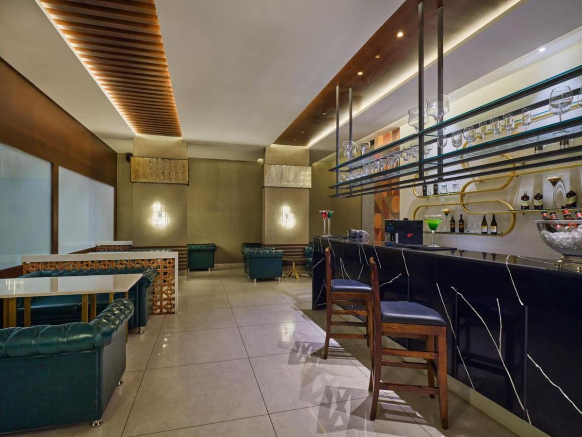 Essentia Luxury Hotel Indore Exterior photo
